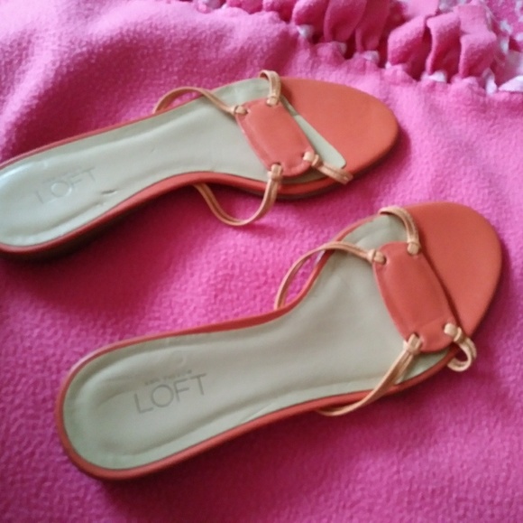 Sandles Ann Taylor Loft - Picture 2 of 3